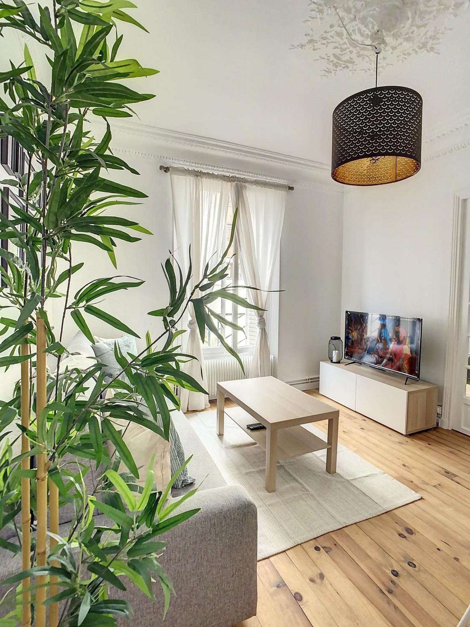 Grand Cozy Appart - Proche Metro Paris - Spots Touristiques Ivry-sur-Seine Exterior photo